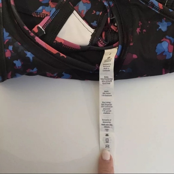 BRAND NEW size 2 lululemon bra!! - Picture 3 of 4